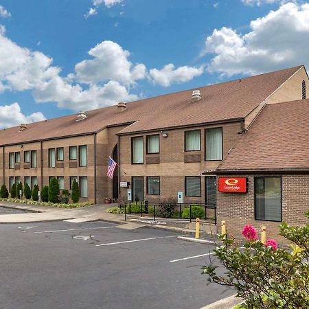 Econo Lodge & Suites Southern Pines Exteriör bild
