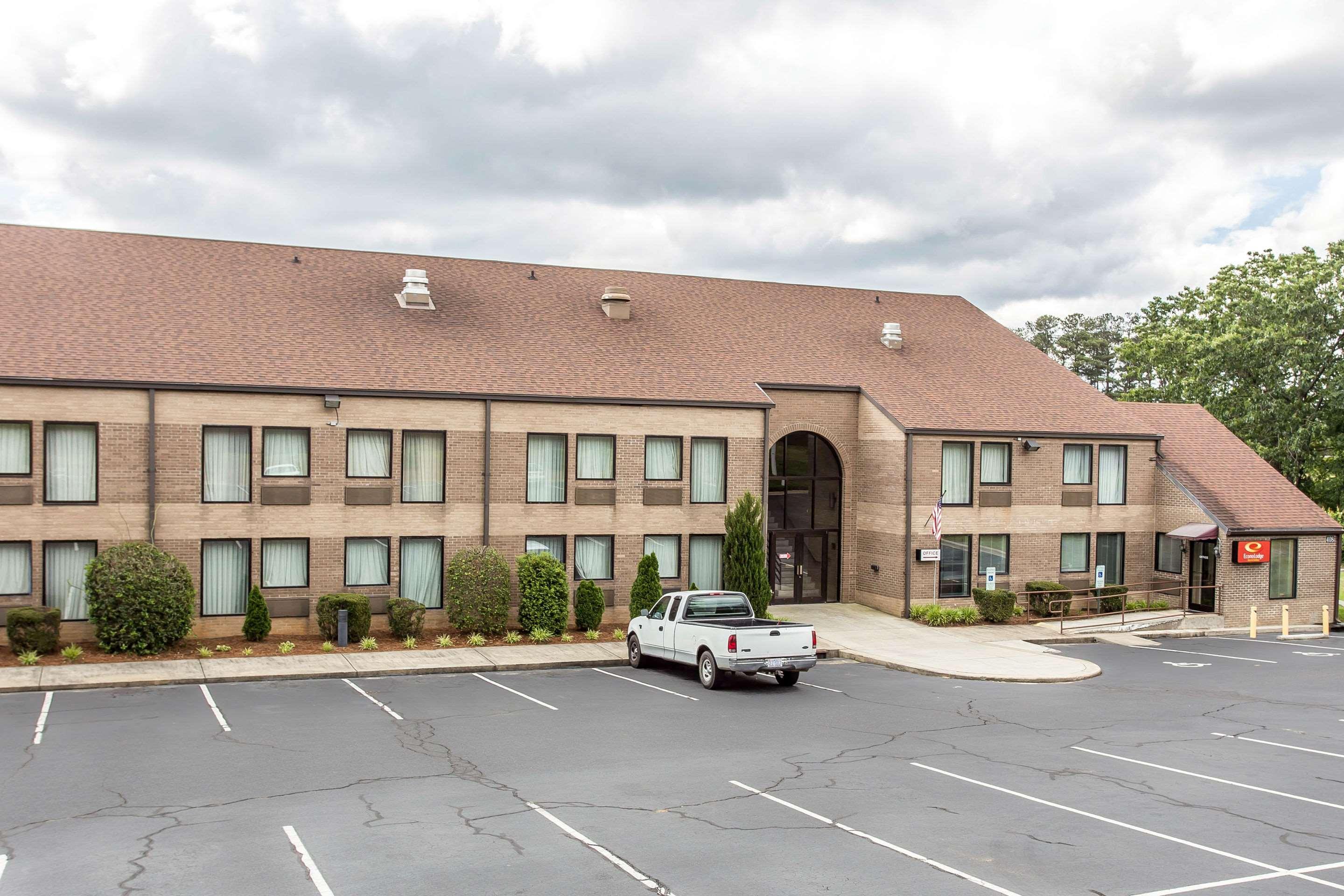 Econo Lodge & Suites Southern Pines Exteriör bild